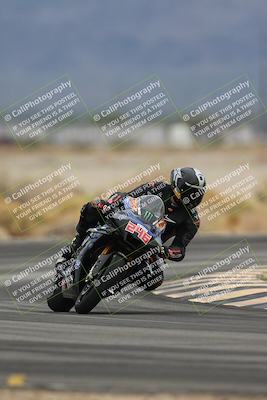 media/Nov-15-2025-Race Pace (Sat) [[8de605a2d8]]/Non Verified Riders (1st 20 Minutes)/Turn 4 (1010am)/